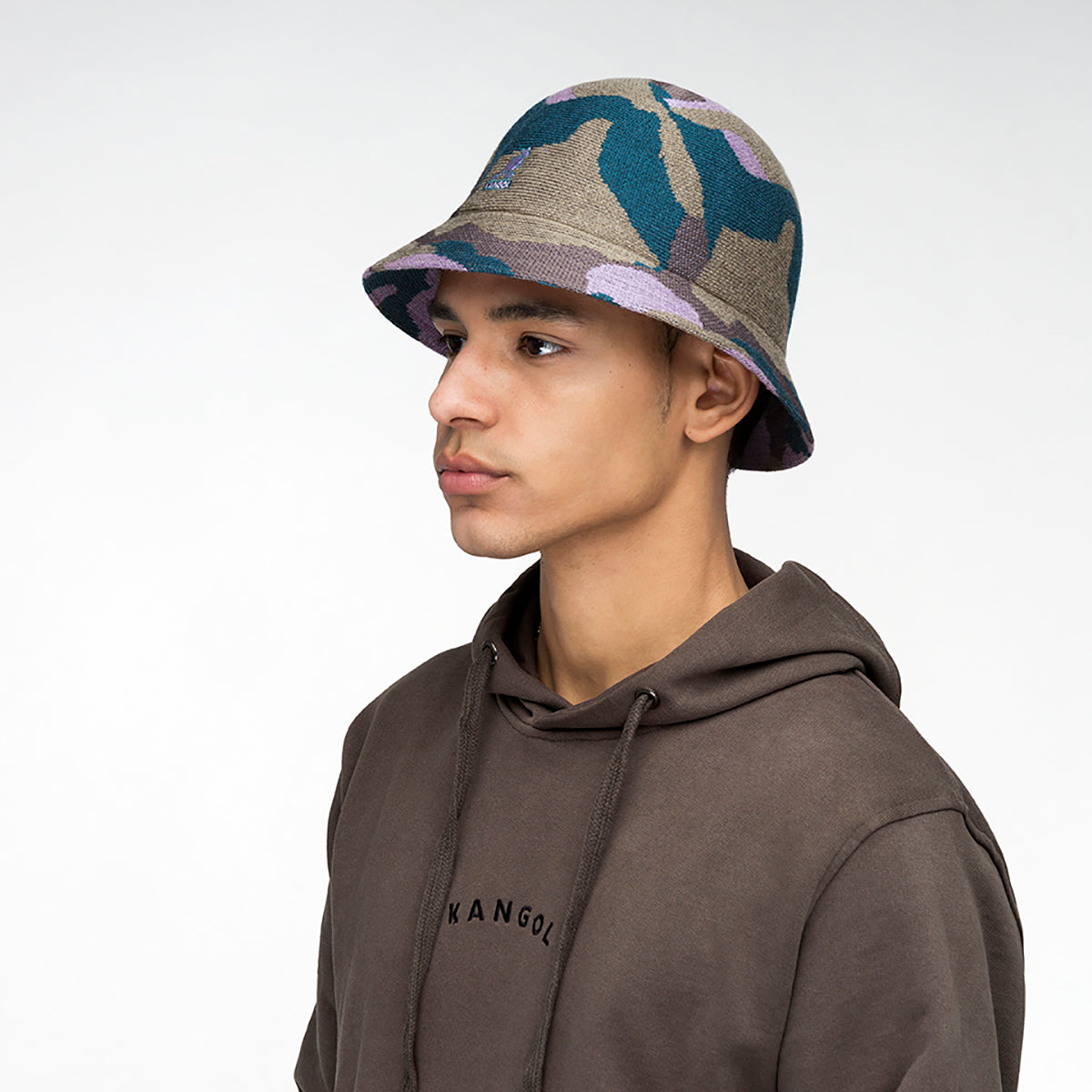 Kangol Joyful Collage Casual - Image 4