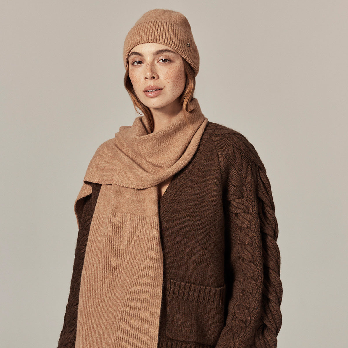 Reese Cashmere Scarf - Image 4